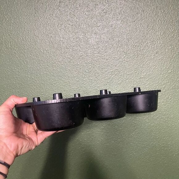 6 Donut baking pan  - Picture 2 of 3